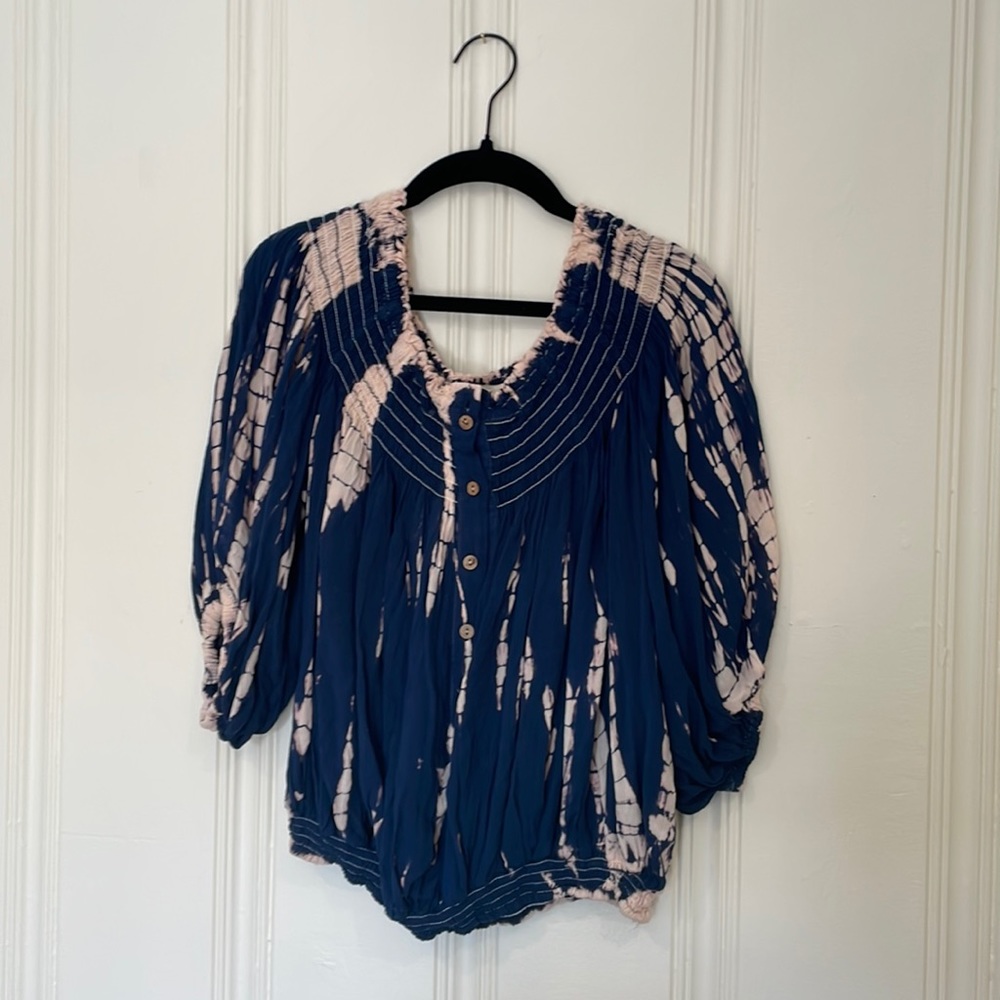 Fun summer top! Super comfortable
